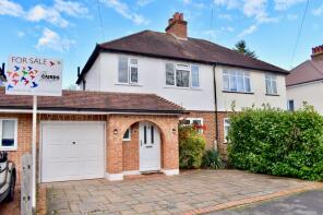 30, Oakhill Close, Ashtead KT21 2JQ