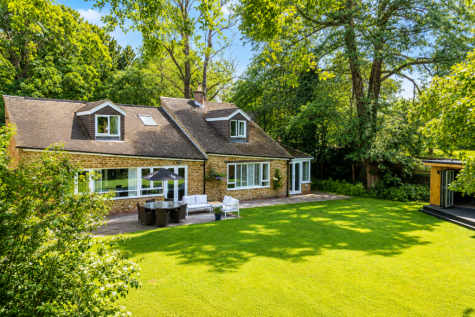 Church Close, Adderbury, Oxfordshire, OX17
