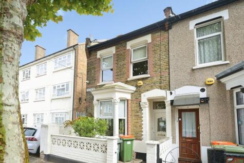 Clifton Road, London, E7