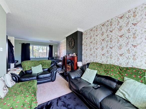 3 bed House for sale Image 9