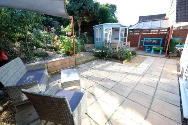 GARDEN 