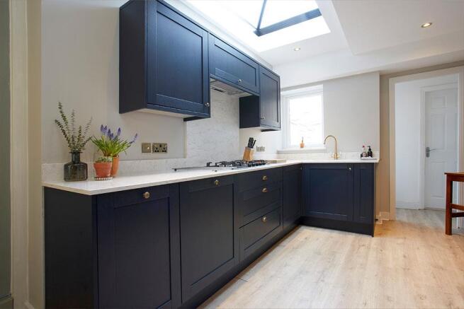 2 bed Terraced for sale Image 9