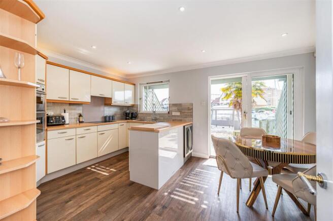Kitchen / Diner