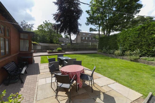 3 bed Detached Bungalow for sale Image 4