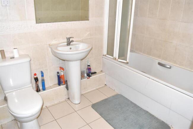 3 bed Penthouse for sale Image 9