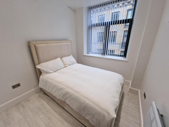 1 bed Apartment to rent Image 8