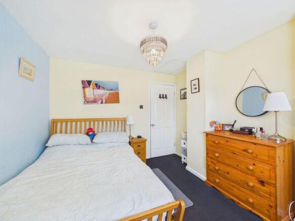 3 bed Semi-Detached for sale Image 6