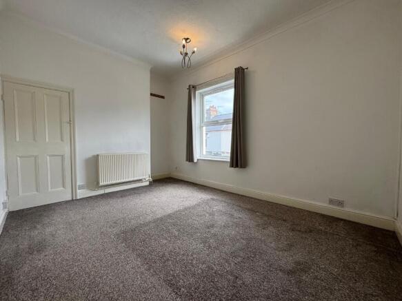2 bed Terraced for sale Image 5
