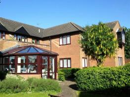 Flat 16, Norton Court, High Street South, Dunstable LU6 3SZ