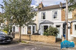 25, Bracey Street, London N4 3BJ