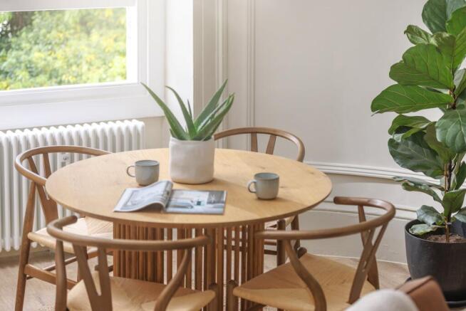 emma_place_ground_fl