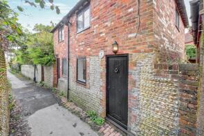 2, Candle Cottages, Stoney Lane, Hailsham BN27 2AP