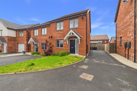 Moonstone Way, Newhall, Swadlincote