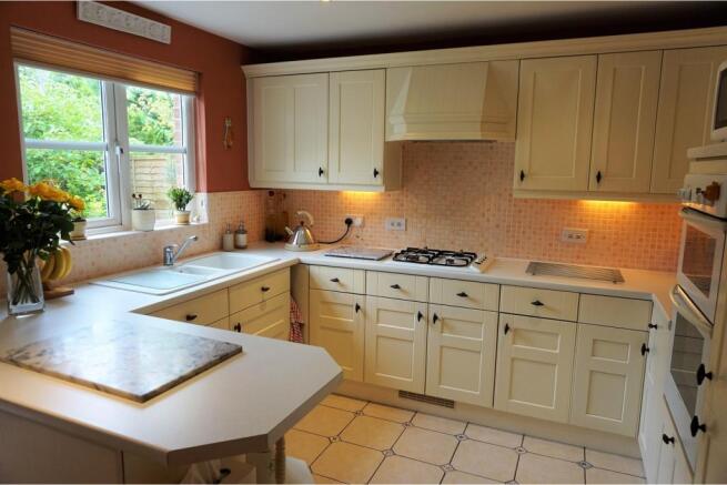 Kitchen / Breakfast