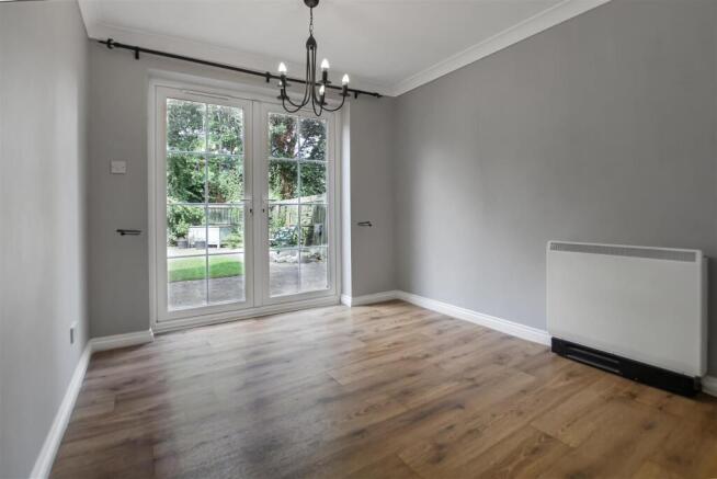 4 bed Detached for sale Image 7