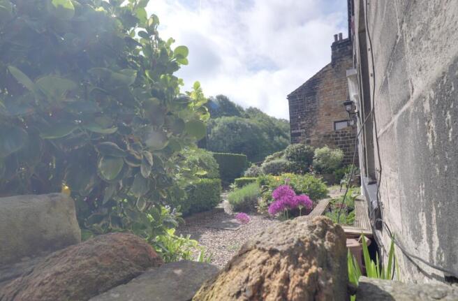 10 bed Detached for sale Image 9
