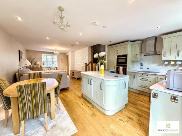 3 bed Terraced for sale Image 7