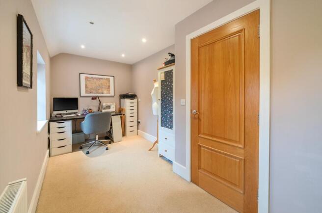 Bedroom 4 / Office
