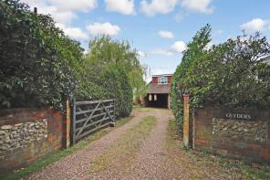 Glyders, Rossway, Berkhamsted HP4 3UD