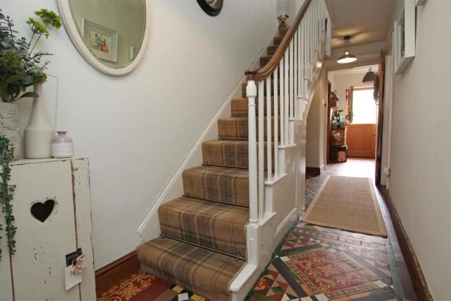 Hallway..jpg