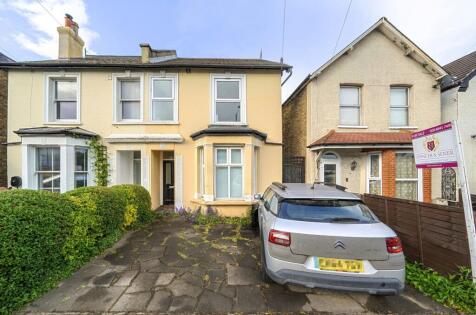 Brookhill Road, Barnet, EN4