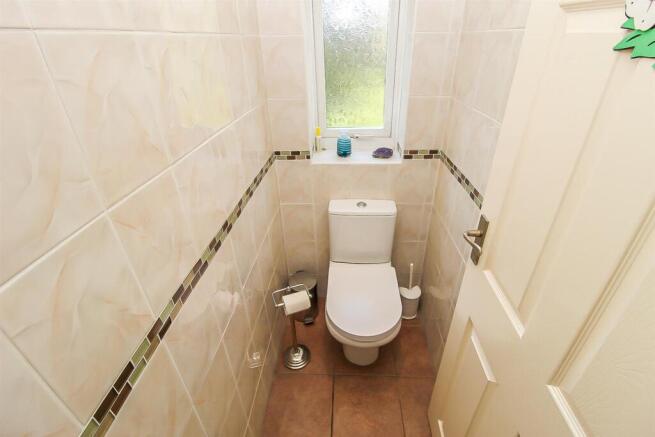 3 bed Semi-Detached for sale Image 11