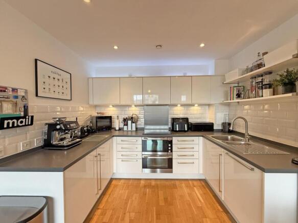 Cargo, Flat 30 - Kitchen.jpg