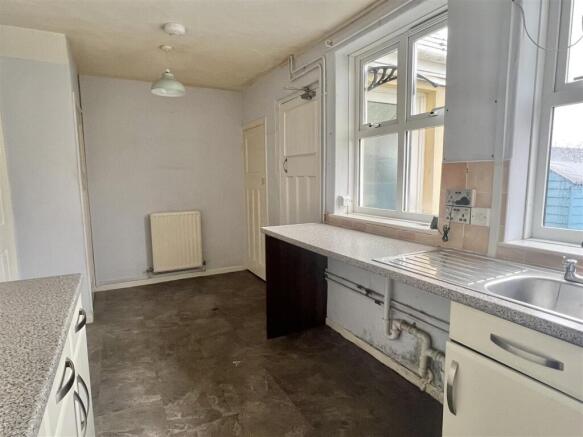 Dobell Road, St. Austell photo 4