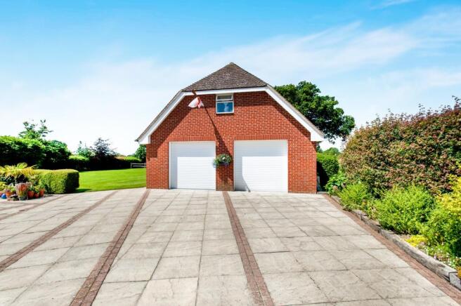 Double garage and st