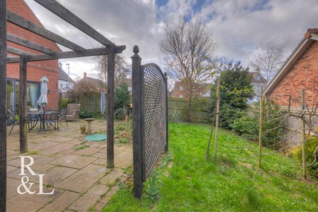 1 Kiln Close (16).jpg