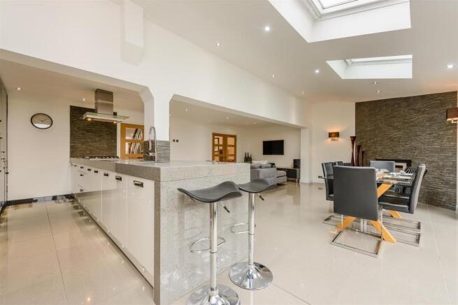 8284899-interior19-m