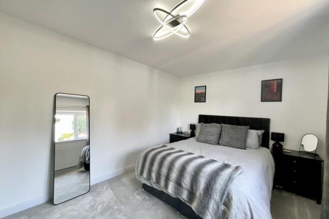 2 bed Semi-Detached for sale Image 12
