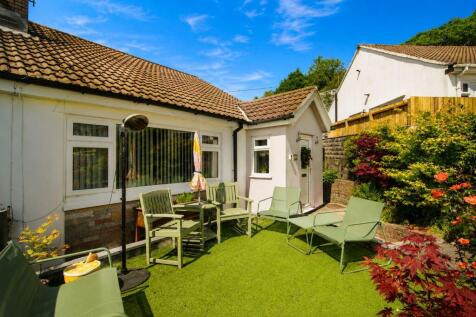 Moorland Heights, Pontypridd, CF37 4AQ