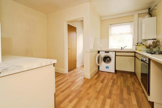 3 bed Terraced for sale Image 9