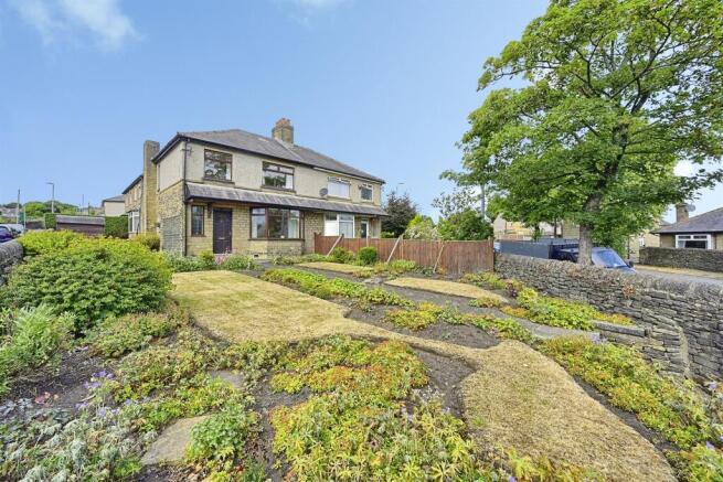 3 bed Semi-Detached for sale Image 7