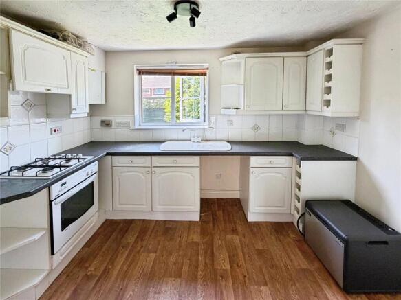 3 bed Detached for sale Image 11