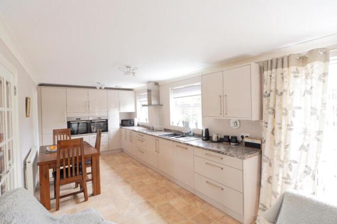 Kitchen/dining Room