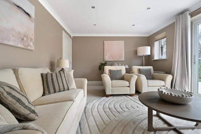 4 bed Detached for sale Image 5