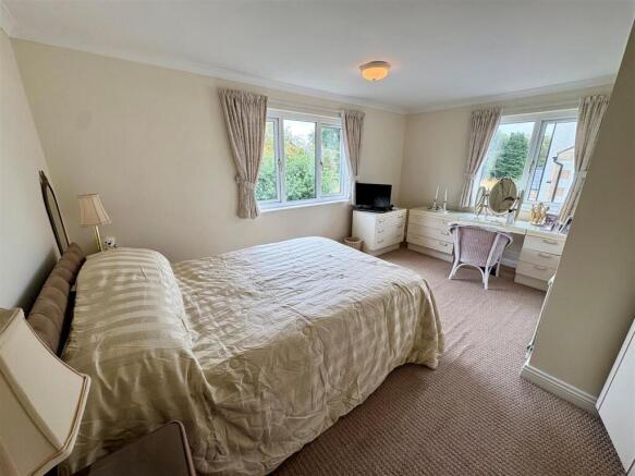 3 bed Detached for sale Image 10