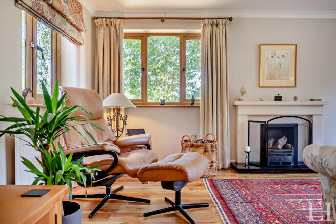 8616740-interiorW...