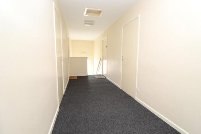 1 bed Apartment to rent Image 8