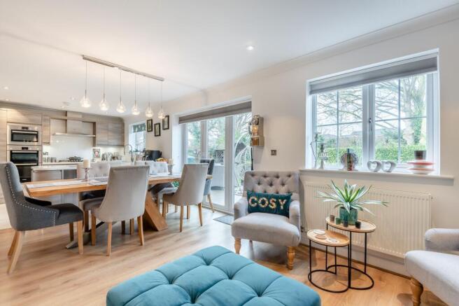 Kitchen/diner/sitting room