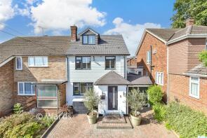 52, Sunningdale Drive, Rainham, Gillingham ME8 9EL