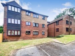 1, Holly Lodge, Nursery Gardens, Eastleigh SO53 3RT