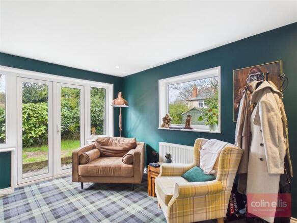 3 bed Detached Bungalow for sale Image 5