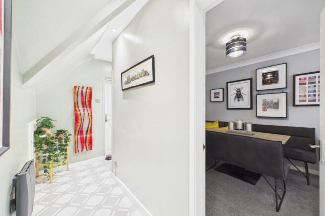 2 bed Apartment for sale Image 6