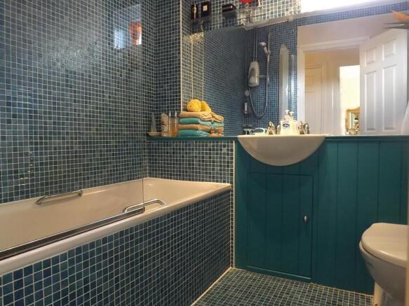 Main Bathroom