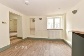 2, Clarence Road, Wroxall PO38 3BY