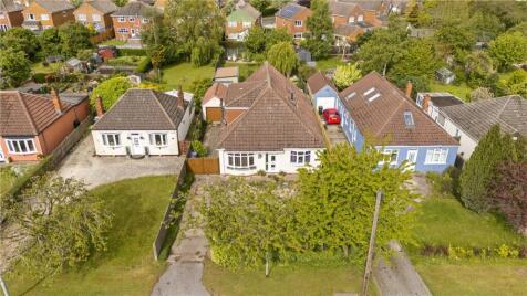 Louth Road, Holton-Le-Clay, Grimsby, DN36