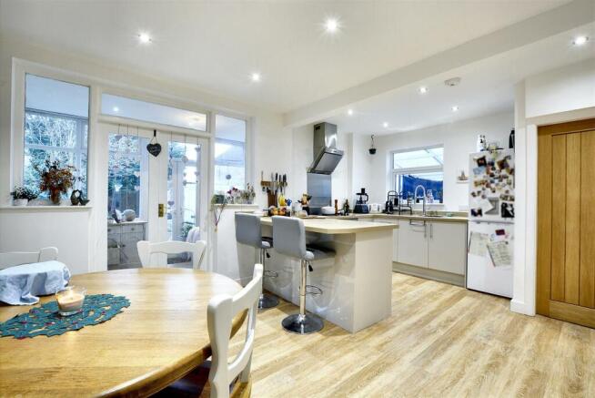 Kitchen Diner_2.jpg